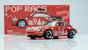 POP RACE ポップ レース 1/64 Porsche ポルシェ Singer 911 (964) CHRISTMAS EDITION スーツケース（未接着） 付属 未開封