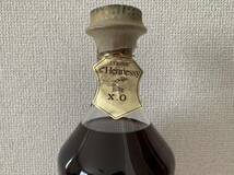 N28.2 1円〜 古酒 未開栓 Hennessy（ヘネシー）XO カラフェ バカラ 40％ 700ml 保管品の為箱にシミ有_画像5