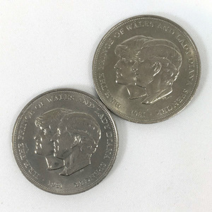 【２枚セット】イギリス チャールズ皇太子 ダイアナ妃 御成婚記念 25ニューペンス 硬貨 1981年 エリザベス２世 コイン