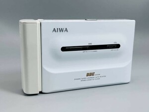 ☆ AIWA HS-PL50 White BBE SYSTEM ☆ ポータブルカセットプレーヤー ★ 通電確認済み ★