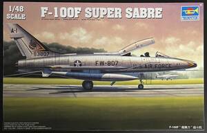 送料710円〜 希少 未使用品 トランペッター 1/48 アメリカ空軍 F-100F スーパーセイバー　プラモデル