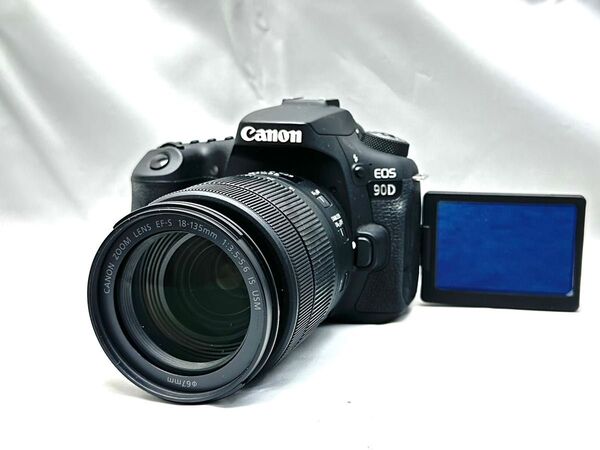 極美品 Canon EOS 90D 神レンズ18-135mm♪安心フルセット♪Wifi♪入門機♪即利用可能♪スマホに写真を送れる♪