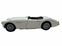 Autoart オートアート オースチン ヒーレー 1/18 Austin Healey 3000 ミニカー カー模型 車 自動車 ホワイト 現状品 コレクション_画像5