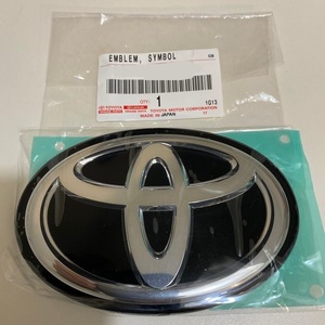 【Genuine/New item】Toyota GR リアEmblem 洗vehicle楽ちん フラットタイプ Genuine流用 86(フロント) AQUA Harrier Camry Crown200　TOYOTA