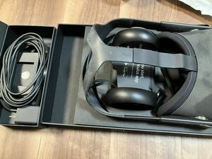 Oculus Quest VRゲームヘッドセット 64GB 純正ケース、フェイスカバーセット