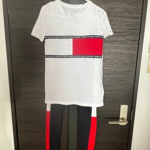 【美品】Tommy Hilfiger セットアップ　ヨガウェア　 上下 Tシャツ　レギンス Nike adidas puma