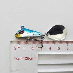 マイクロサイズ スピンテールジグ 16g 5色セット シーバス メッキ カマス 根魚 ロックフィッシュ ジグスピナー バイブレーションの画像3