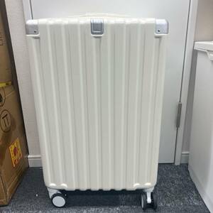 新品！新型耐用スーツケース サイズ ：Mサイズ　色:ホワイト　キャリーバッグ 旅行4-10日