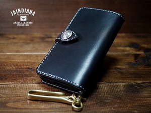 iPhone14ケース 手縫い サドルレザー 手帳型ブラック 真鍮製フック付き(14pro・proMAX・14Plus用の製作も可)