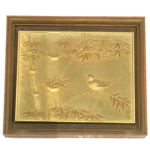 1円 黄金画 24K.G.P 特選 美術 彫刻 竹 / 鳥 デザイン サイズ 縦22cm×横25cm 置物 インテリア 雑貨 蓋付き A9386