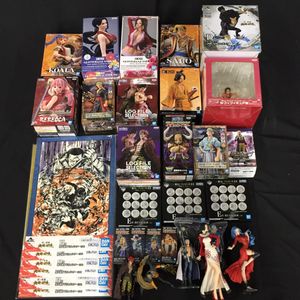 ワンピース ONE PIECE 一番くじ プライズ 品 等 フィギュア ポスター 絵皿 他 未開封品含 現状品 ホビー まとめ