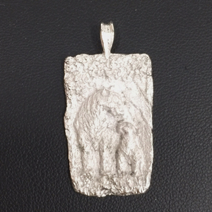 岩倉 康二 KOJI IWAKURA ペンダントトップ 干支 寅 トラ 1998 スクエア SILVER刻印 約3×1.9cm アクセサリー