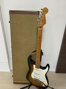 Fender フェンダー エレキギター Stratocaster with Synchronized TREMOLO ケース付 音出OKギタースタンド付きません