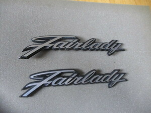 フェアレディZ・S30Z・240ZG　当時物　金属製　エンブレム　極美中古　２個　z432