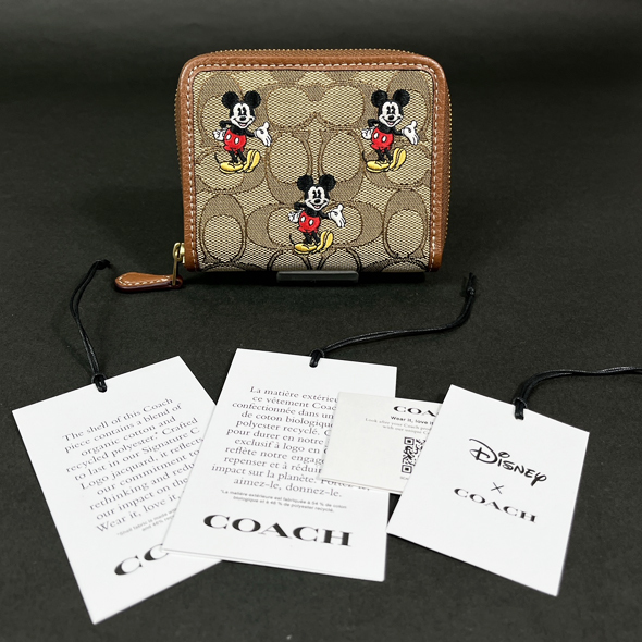 【COACH 本物 新品 コーチUSAアウトレット正規品】COACH X DISNEY コラボ ミッキーマウス 二つ折り財布 財布 CN035 レディース 新作