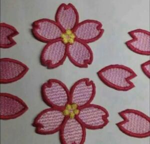 桜刺繍ワッペン