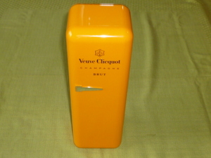 ヴーヴ・クリコ　コラボ　SMEG社冷蔵庫型ボックス　ボトルクーラー　小物入れ