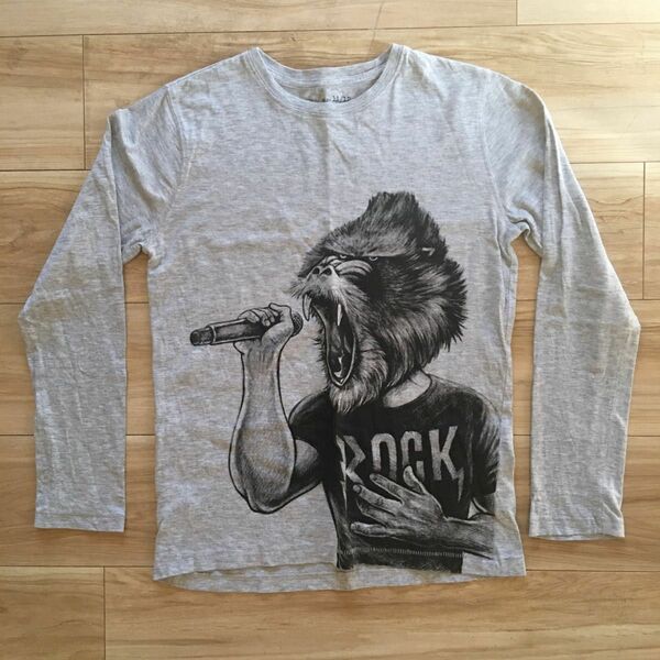 子ども　長袖Tシャツ　ZARA 150cm 男の子　グレー　猿　ボーカル　ROCK バンド　マントヒヒ