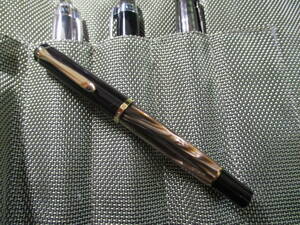 【Pelikan】 　 ペリカン　万年筆　M200　マーブル ブラウンゴールド