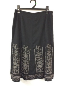 TWO-C 黒×グレー刺繍スカート サイズ40