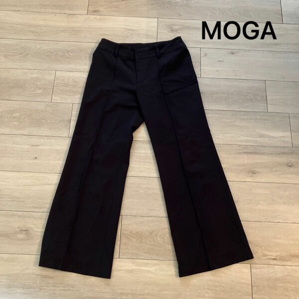 パンツ　　　MOGA