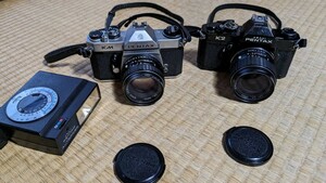 PENTAX　フィルムカメラK2とKM 　レンズ２台　フラッシュ　バック付　全て中古品