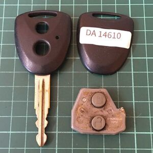 DA14610 ランプ点灯 ダイハツ 純正 キーレス ムーヴ タント ミラ ミライース ミラココア ブーン スバル ステラ等 グレーボタン 2ボタン