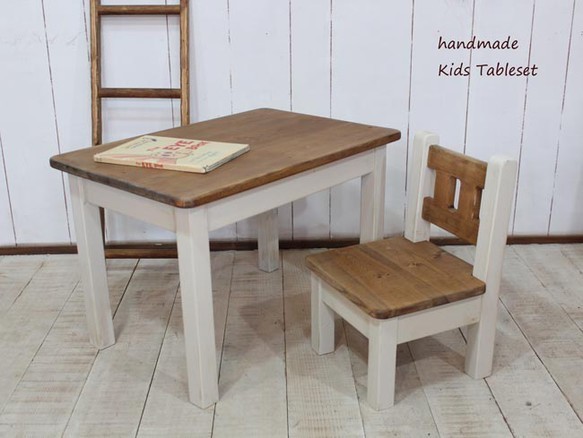 हस्तनिर्मित जर्जर बच्चों की मेज और कुर्सी सेट, शिशु वस्तुएँ, शिशु फर्नीचर, मेज़, मेज़