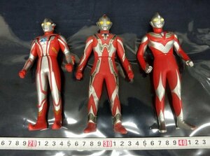 L2926 ウルトラマン メビウス ティガ ソフビ　バンダイ ソフビ人形 中古