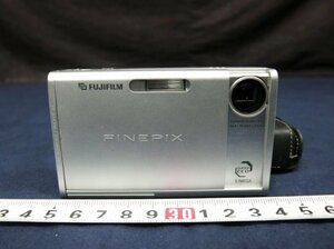 L2126 FUJIFILM フジフィルム　コンパクトデジタルカメラ FinePix Z1