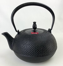 【1円出品・未使用】K2301 南部鉄瓶 南部鉄器 鉄瓶 つぼみ 池永鉄工 あられ模様 茶道具 煎茶道具 急須 1.4L IH非対応 工芸品_画像1