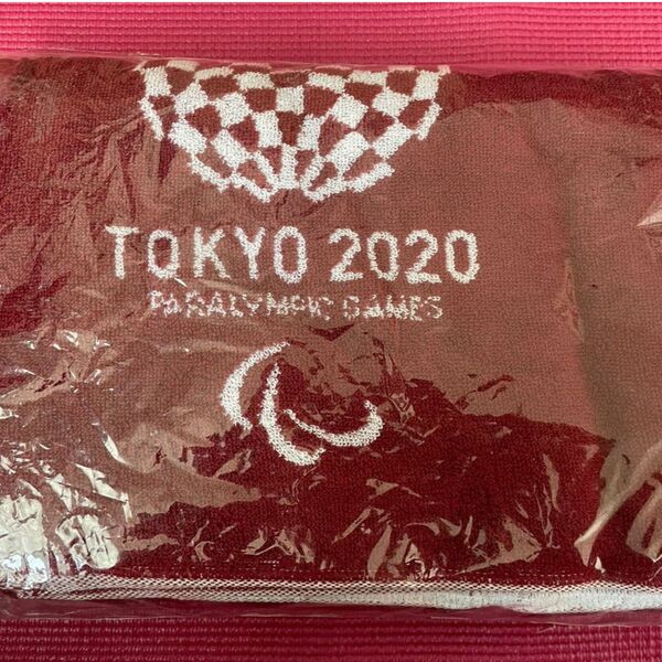東京2020公式オリジナル商品　バスタオル　赤色　新品