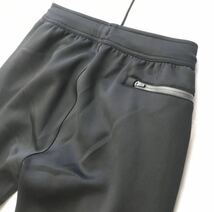 ◆254 新品【メンズXL(O)】黒ブラック アンダーアーマーフリースUNDERARMOUR ゴルフにオススメ 防寒 テーパード ジョガーパンツ_画像9