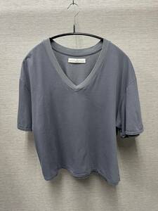 GOLDEN GOOSE　ゴールデングース／シンプルVネックTシャツ　レディース／　大きいサイズ