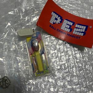 PEZ ボールチェーンマスコット ケンエレファント うま 黄色 馬 フィギュア ミニチュア ペッツ ケンエレ ガチャ ガシャポン カプセルトイ