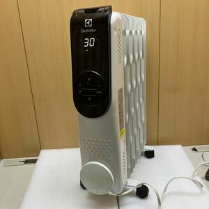 MK5055 【中古美品】 動作保証 エレクトロラックス EO12D101C0 ホワイト 油入式 暖房機 冬物 