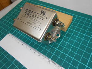 TDK ZAG2220-11-P AC250V 20A NOISE FILTER 取り外し品 ジャンク品