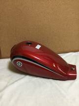 ヤマハ　YB125SP 純正タンク赤　中古・凹み無し！_画像2