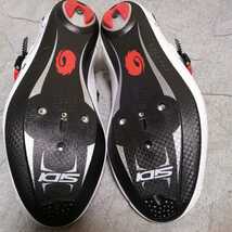 SIDI　シディ　GENIUS 7　サイズ　EUR42　26.0cm 右‐ワイド(メガ)　左‐レギュラー　未使用　難あり/左右で幅違い_画像3