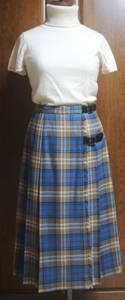 オークションは１円スタートが面白い！　スコッチハウス　ウール100パーセント　キルトピン付きボックスプリーツ巻きスカートです。