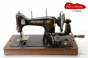 1880 year Germany made antique sewing machine Mundlos Original Victoria antique Vintage 6002789 collection Monde roru retro 2m4363