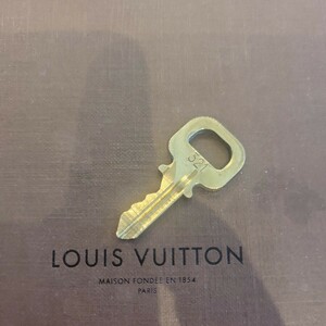 美品 Louis Vuitton パドロック カデナ 南京錠 ルイヴィトン 鍵 ゴールド 　番号　321　送料63円～