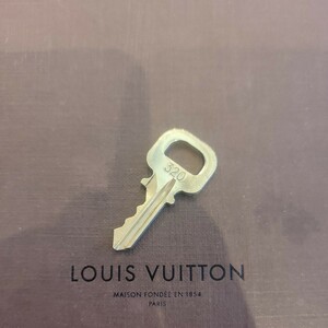 美品 Louis Vuitton パドロック カデナ 南京錠 ルイヴィトン 鍵 ゴールド 　番号　320　送料63円～