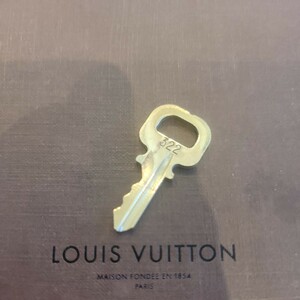 美品 Louis Vuitton パドロック カデナ 南京錠 ルイヴィトン 鍵 ゴールド 　番号　322　送料63円～