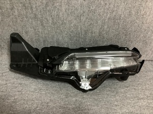 ☆4448-Z10　ヤリス クロス　MXPB10　デイライト　LED　左　☆