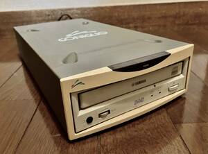 ★Coniglio SCSI 外付けCDRWドライブ★C31-4260CDRW★動作未確認 中古品