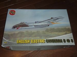 大型キット 1/48 イングリッシュ エレクトリック キャンベラ B(I)8 イギリス空軍爆撃機 エアフィックス AIRFIX ENGLISH ELECTRIC CANBERRA