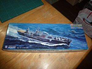 1/700　ブルーリッジ 2004 LCC-19 ピットロード　アメリカ海軍ブルーリッジ級揚陸指揮艦 BLUE RIDGE