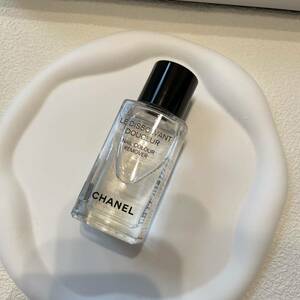 新品未開封　CHANEL ル ディソルヴァン ドゥスール N