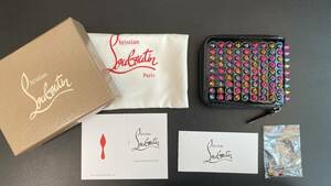 CHRISTIAN LOUBOUTIN クリスチャンルブタン ラウンドジップ ミニウォレット ブラック×レインボースタッズ